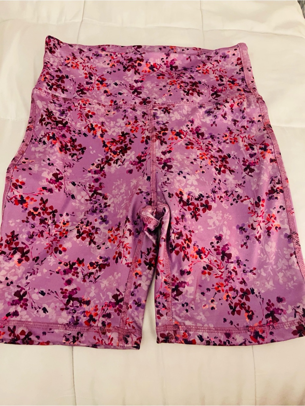 Laundry By Shelli Segal Lavender Floral Stretch Top